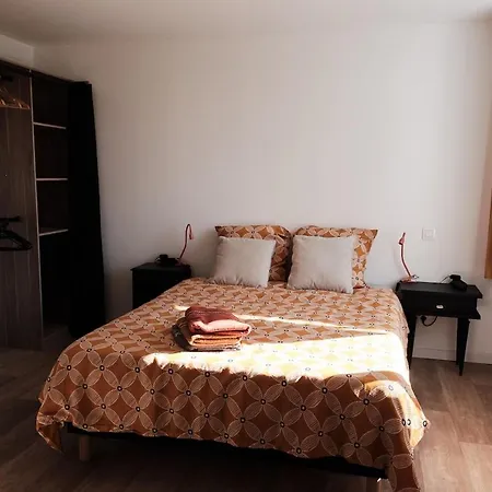 Grande Maison 6 Personnes Proche Angers Casa de Férias Denée